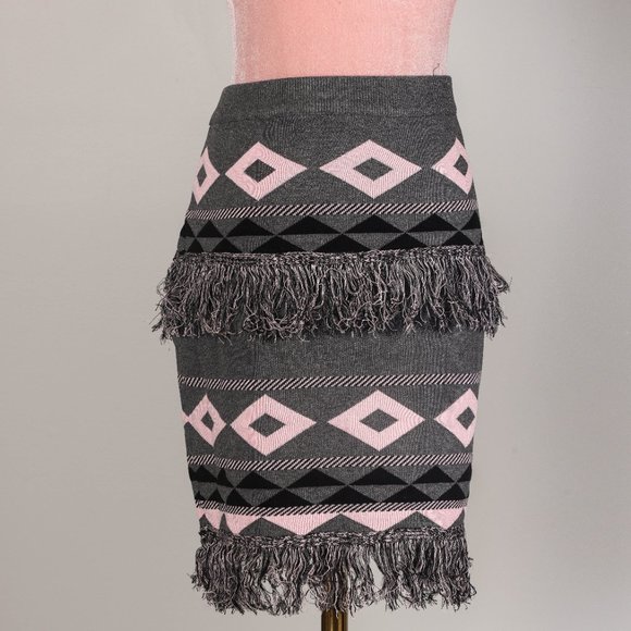 NWT 🌟Host Pick🌟ENGLISH FACTORY FRINGE MINI PENCIL SKIRT L - Picture 2 of 5